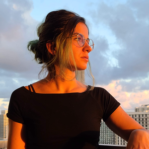 Yolanda Santa Cruz
