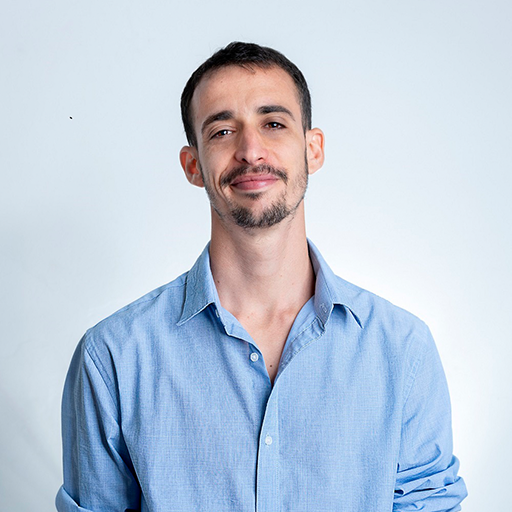César Vilá